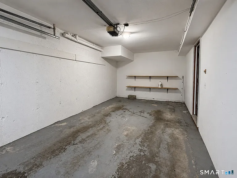594 E Center St #H — Photo 13