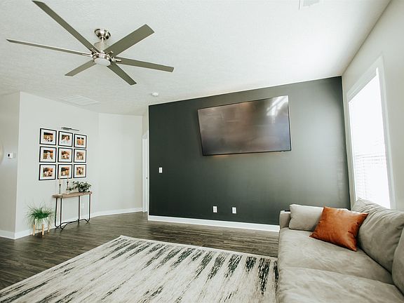 4th image of 5320 Cameo Dr