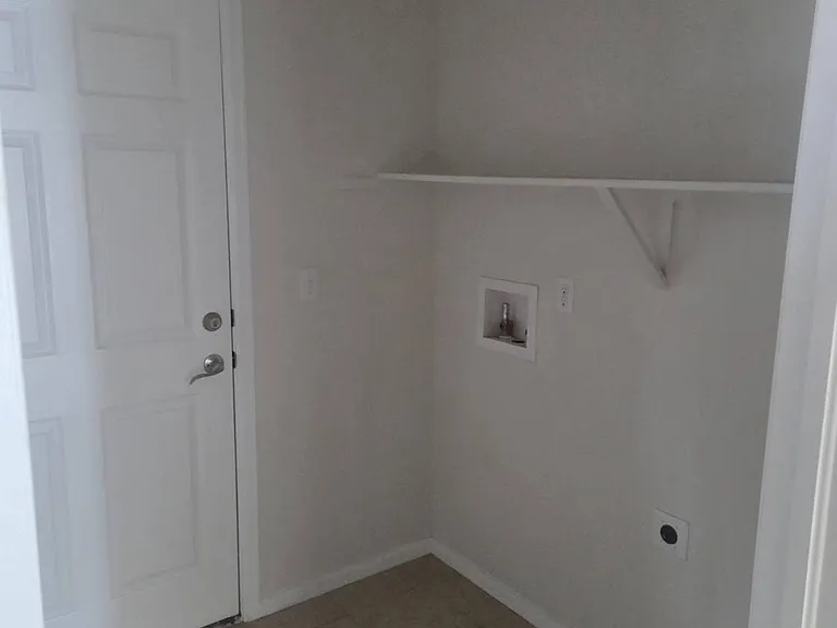 28345 Dylon Cir — Photo 13