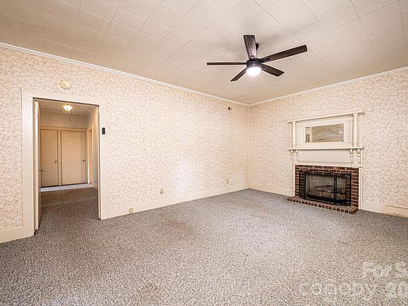2nd image of 335 Harmon St