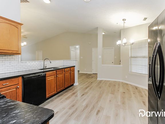 4th image of 5320 Shamus Dr