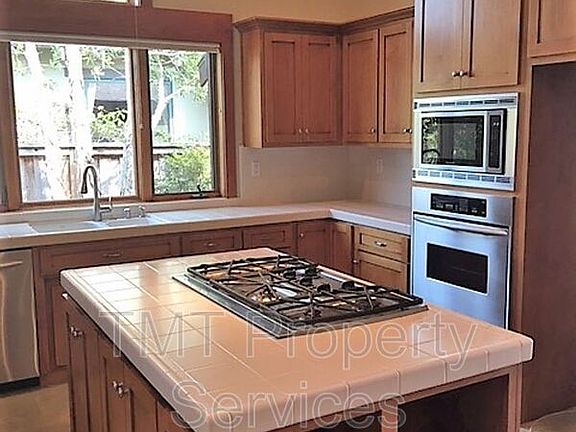 3rd image of 760 Avocet Way