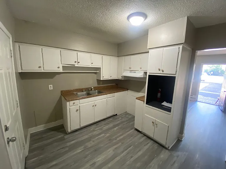 731 Winston Rd — Photo 13