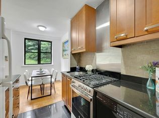 735 Kappock St APT 2F, Bronx, NY 10463