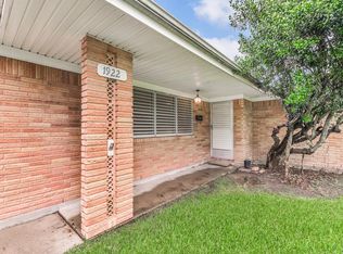 1922 16th Ave N, Texas City, TX 77590