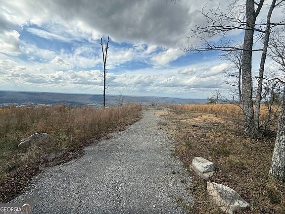 3rd image of 12 Scenic Hwy