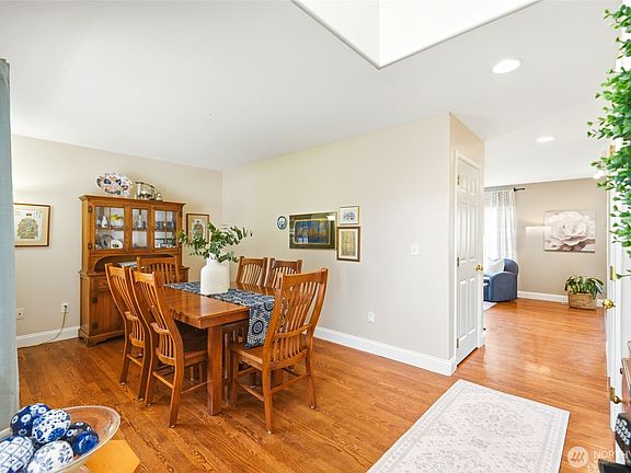 4th image of 1625 114th Drive SE