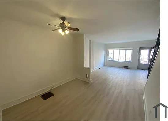 1547 S Myrtlewood St — Photo 9