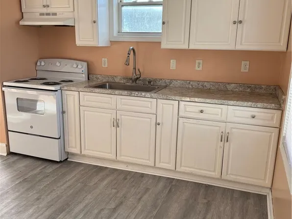 106 W 2nd St #A, Elmira, NY 14901