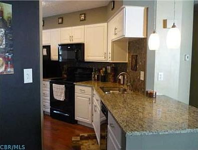 2nd image of 3906 Maidens Larne Dr