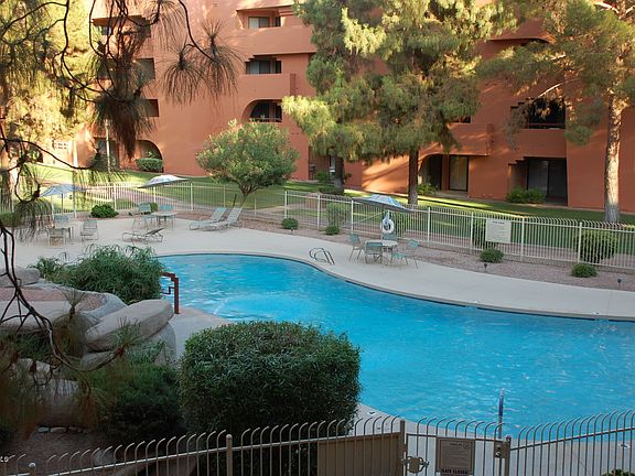 5th image of 12222 N PARADISE VILLAGE Parkway E #210