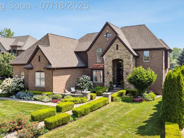 18678 Marble Head Dr, Northville, MI 48168