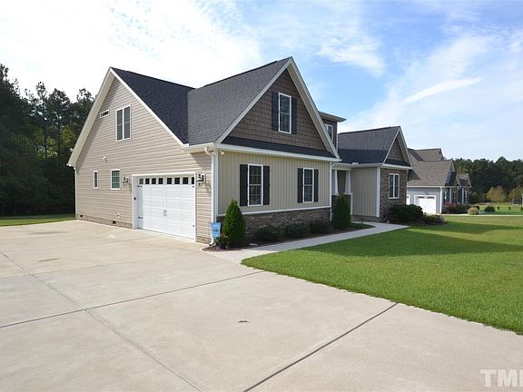 2nd image of 667 Fontana Dr