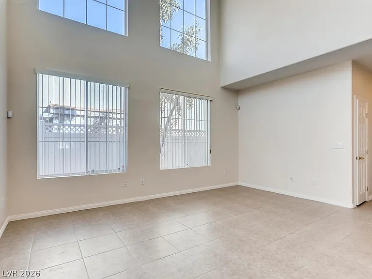 6178 Arbor Valley Ave — Photo 4