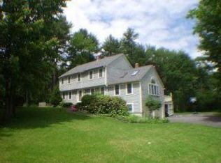 37 Pinewood Rd, Yarmouth, ME 04096