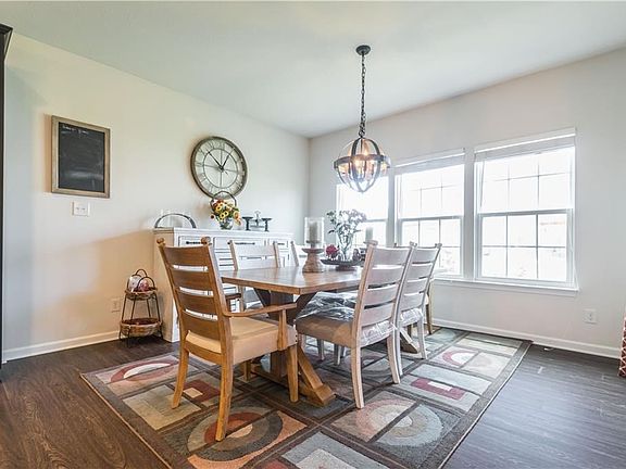4th image of 11984 Eagleview Dr