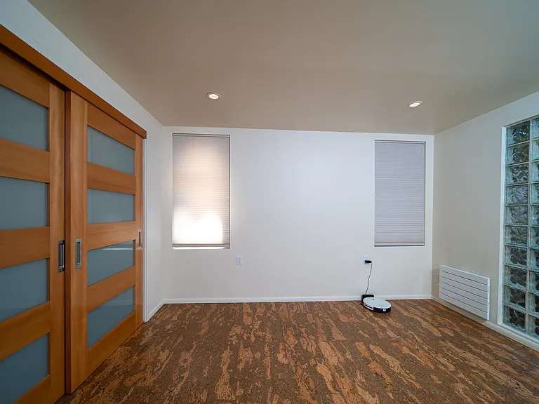 719 Spring St #A — Photo 10