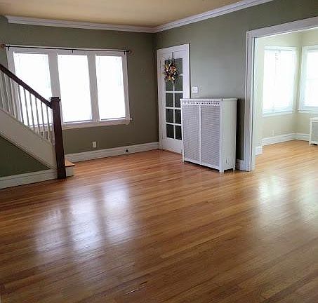 3rd image of 629 N Harvey Ave