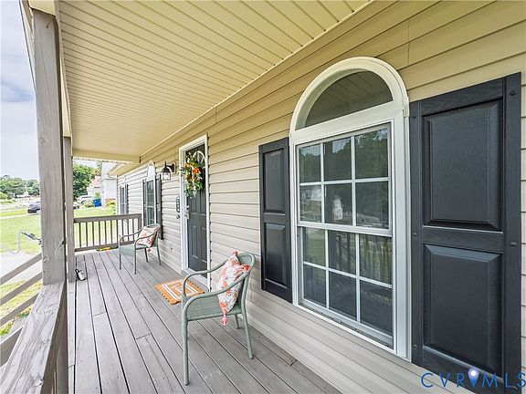 3rd image of 22909 Pheasant Ct