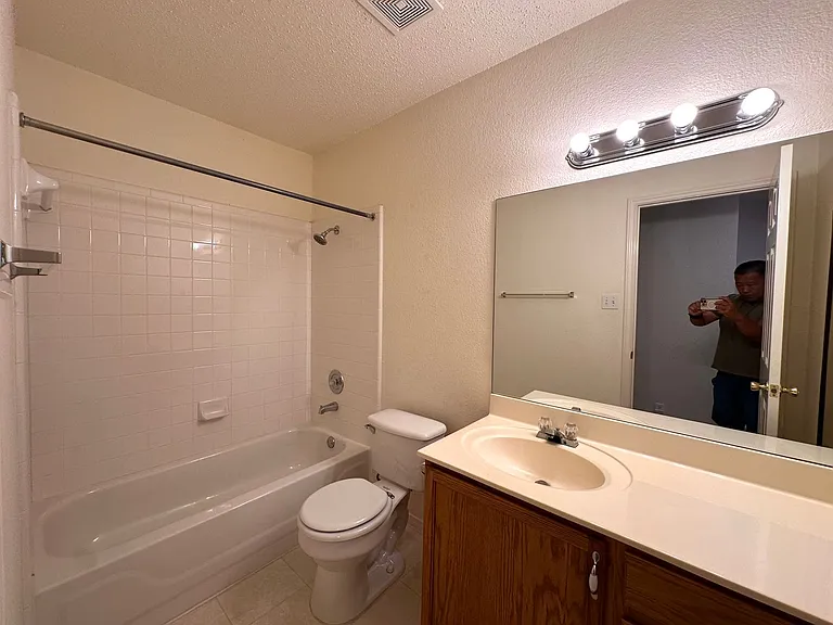 6708 Bancroft Woods Dr — Photo 10