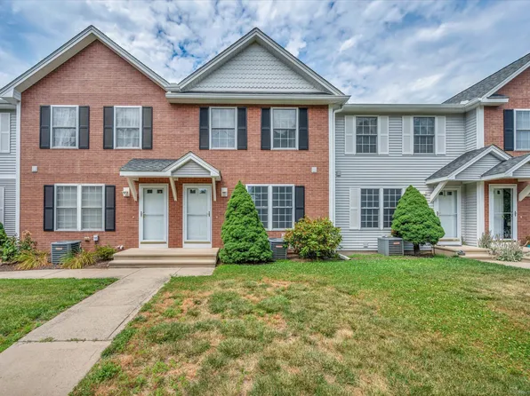 2 Fern Avenue APT 13, Wallingford, CT 06492