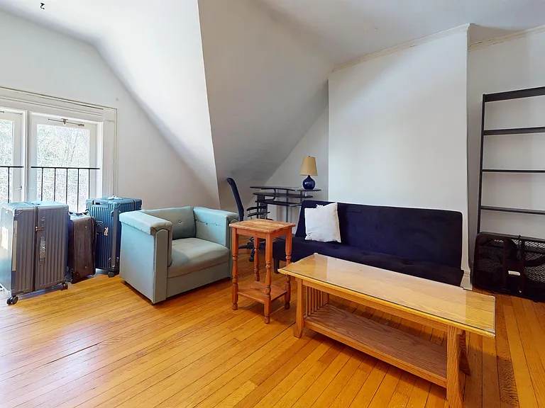 214 Stewart Ave #5 — Photo 1