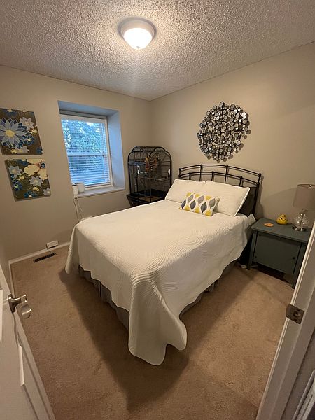 Calgary Townhouse for rent - 3 Bedrooms — photo 11