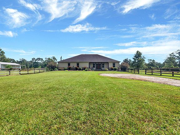 2nd image of 3665 Cypress Lake Dr