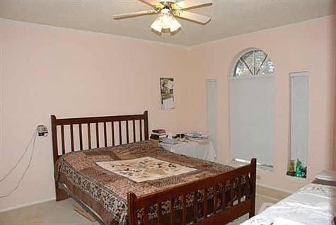 1st image of 1715 Creekbend Dr