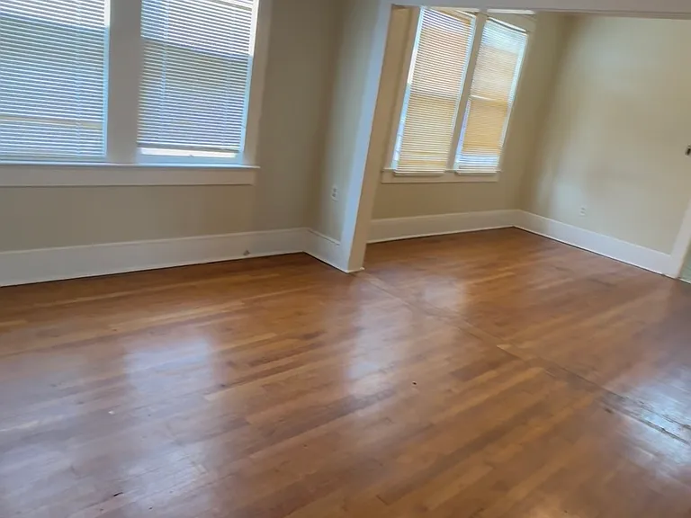 2737 Dayton St — Photo 11