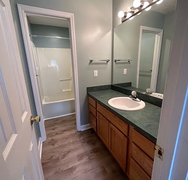 111B Laura Ln — Photo 19