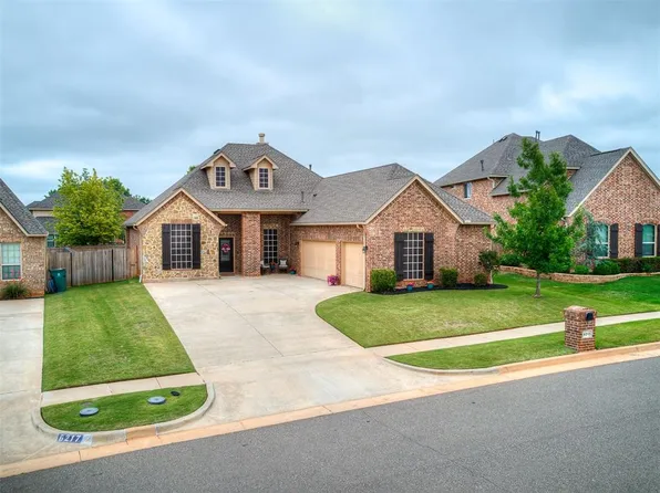 6213 NW 161st Cir, Edmond, OK 73013