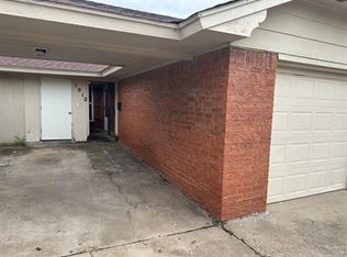 1912 N Moulton Ct, Oklahoma City, OK 73127