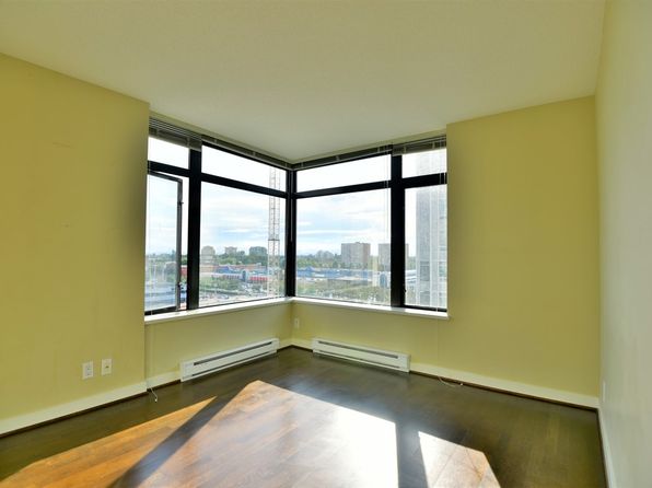 2 bedroom rental in Richmond — photo 6