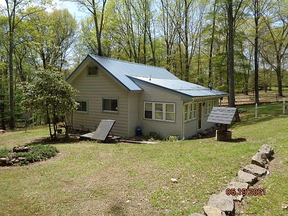 5th image of 106 Lilac Ln