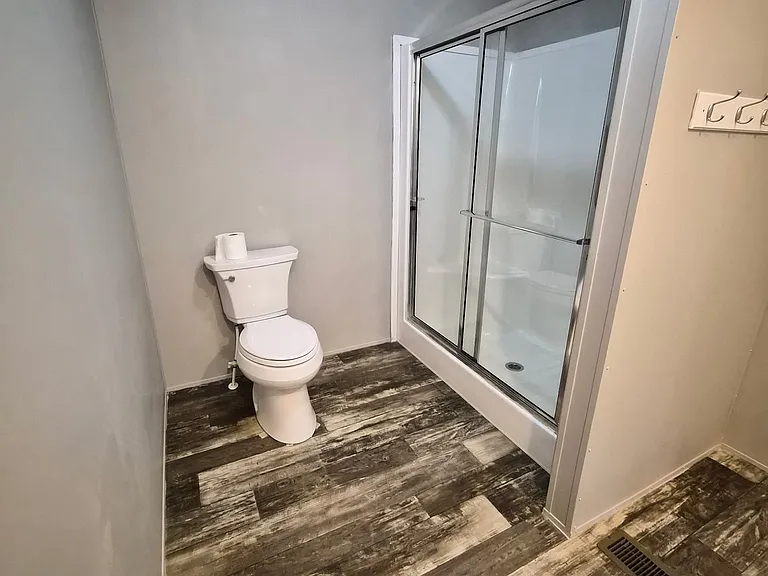 9945 Woodville Ct — Photo 10
