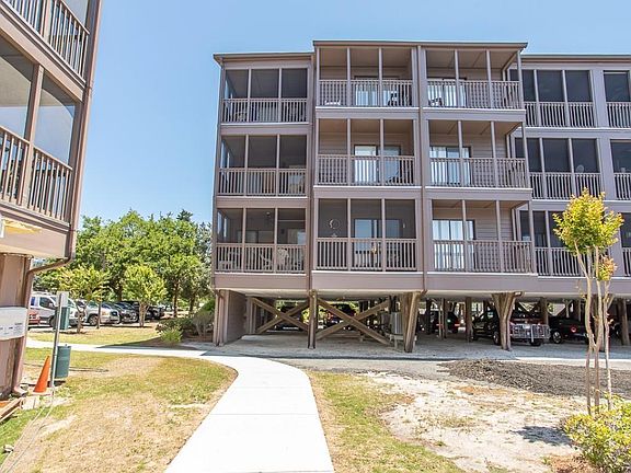 3rd image of 215 3rd Ave N #154