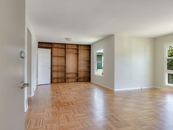 2nd image of 732 Southgate Ave