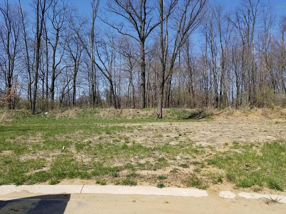 2nd image of 440 Carefree Ct