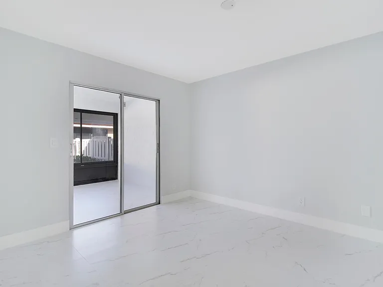 8055 Sweetbriar Way — Photo 11