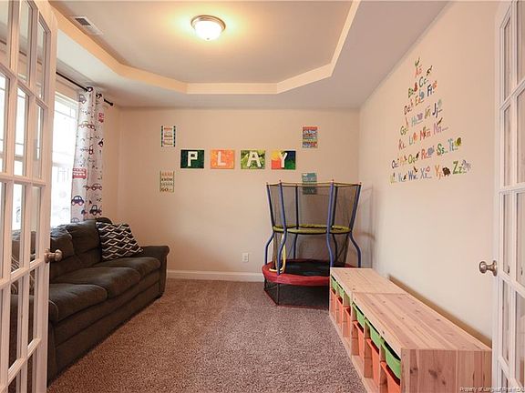 3rd image of 584 Wood Point Dr
