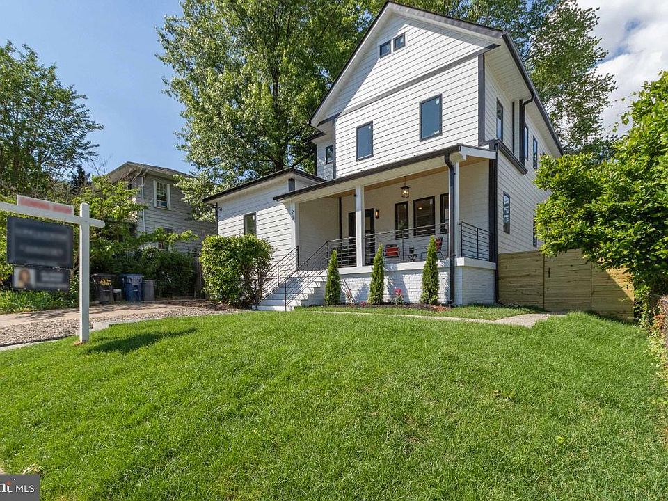 1st image of 23 W Wyatt Ave