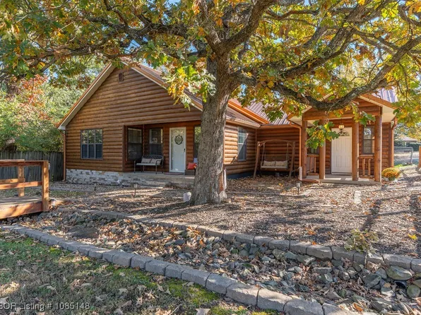 2435 Tom Dougan Dr, Van Buren, AR 72956