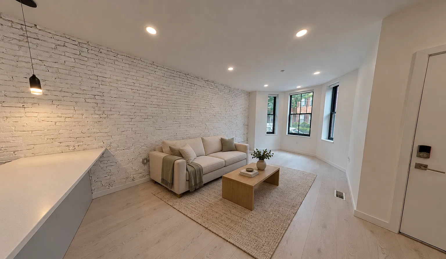 2 Worthington St — Photo 1