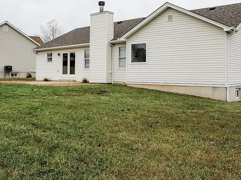 3863 Bedford Pointe Dr — Photo 28