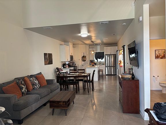 4th image of 5423 Capilla St