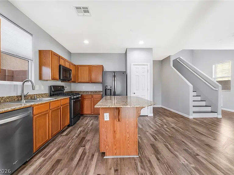 617 Baysville Ct — Photo 8