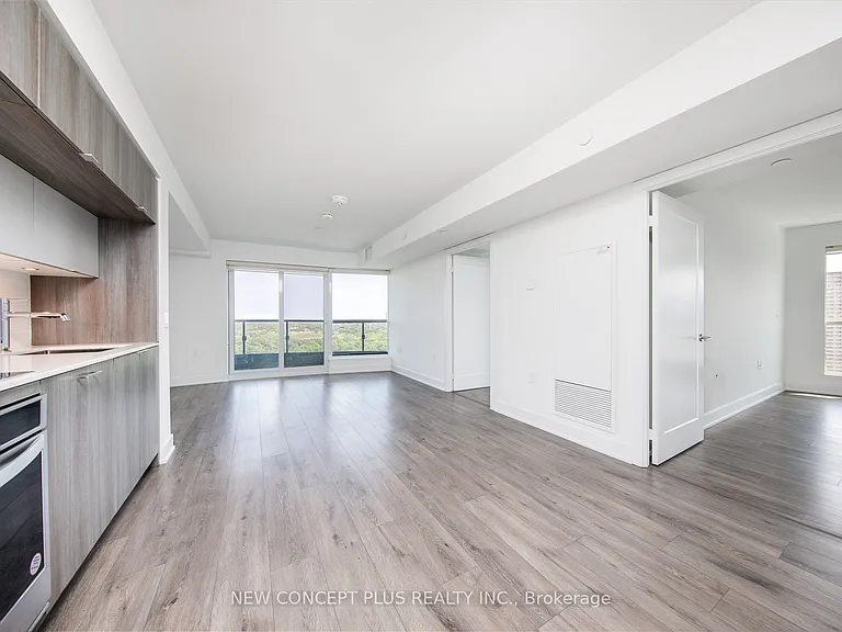 585 Bloor St E #1718 — Photo 2