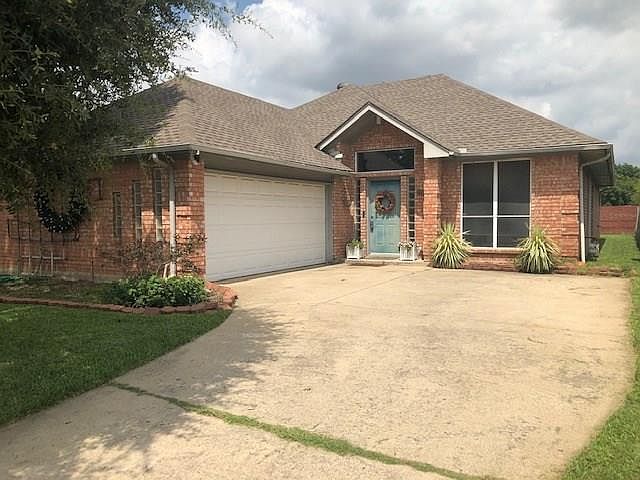 1st image of 2204 Ashwood Ct