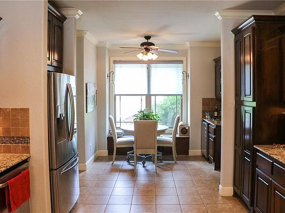 4th image of 308 Pebble Beach Dr